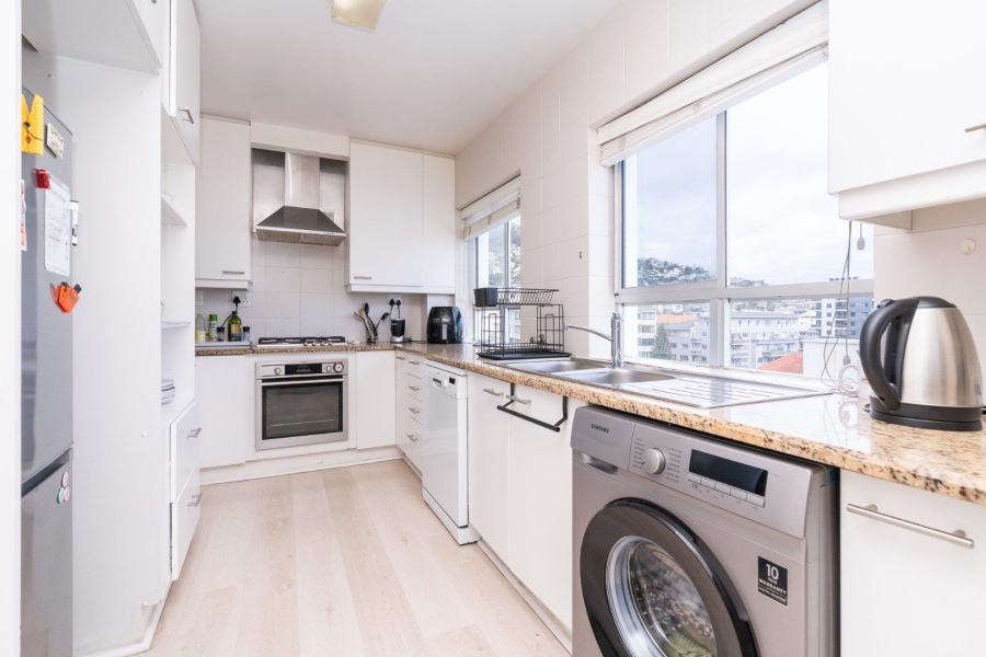 3 Bedroom Property for Sale in Sea Point Western Cape